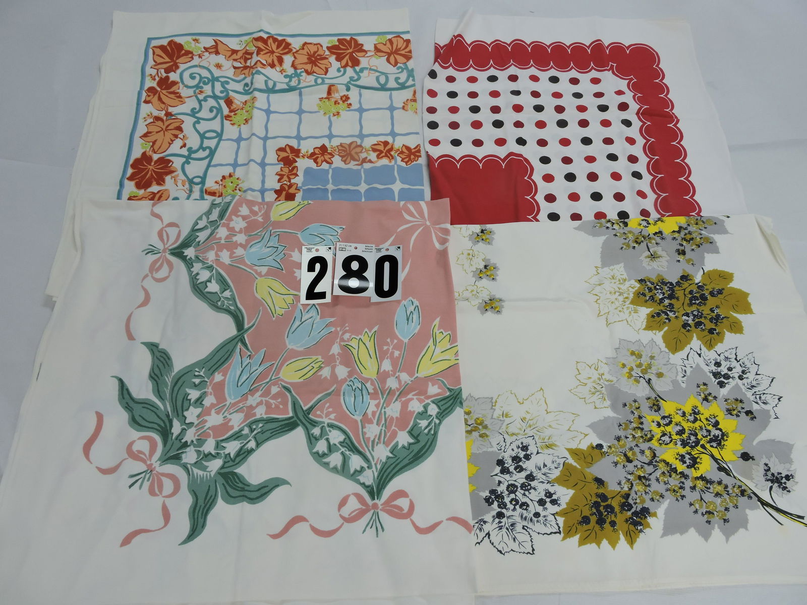 Lot of 4 vintage tablecloths: .