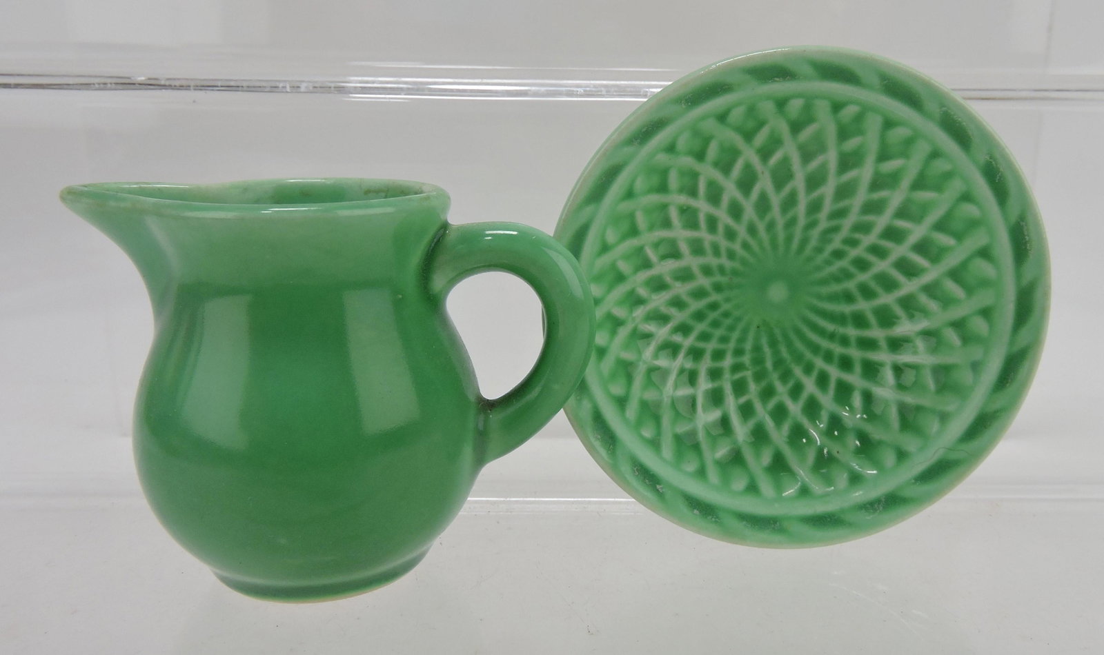 Harlequin individual creamer and: nut cup, green