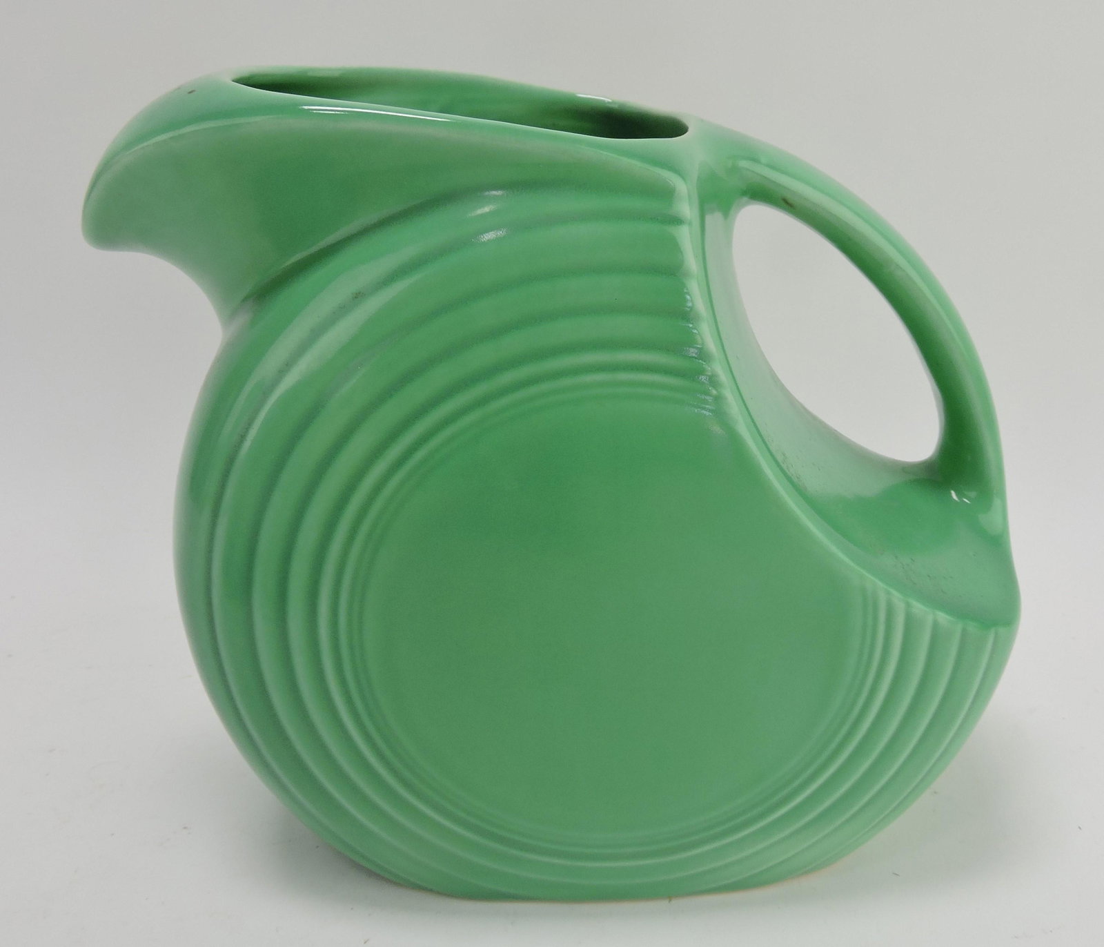 Fiesta disc water pitcher, green (1 of 1)