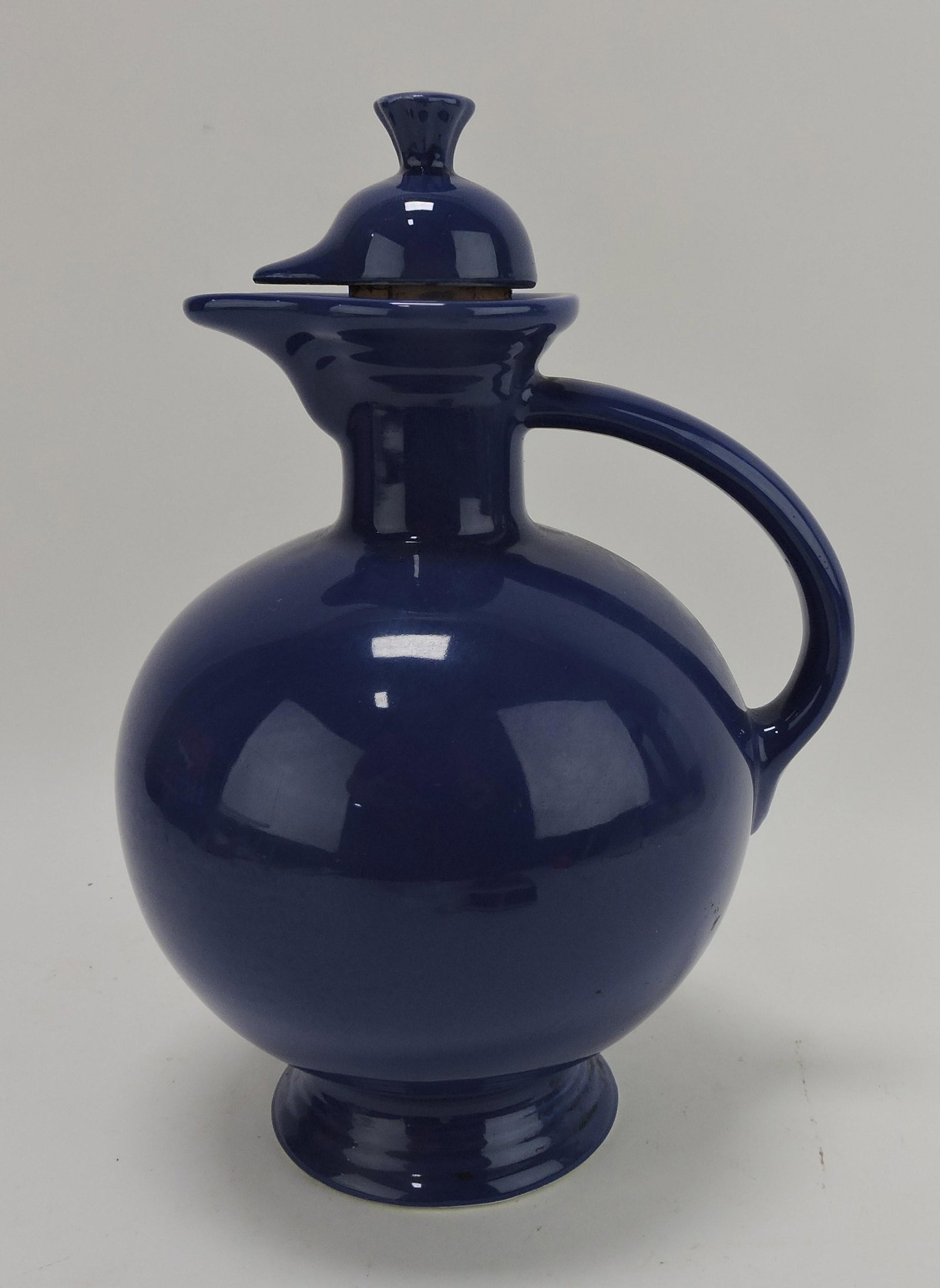 Fiesta water carafe, cobalt (1 of 1)