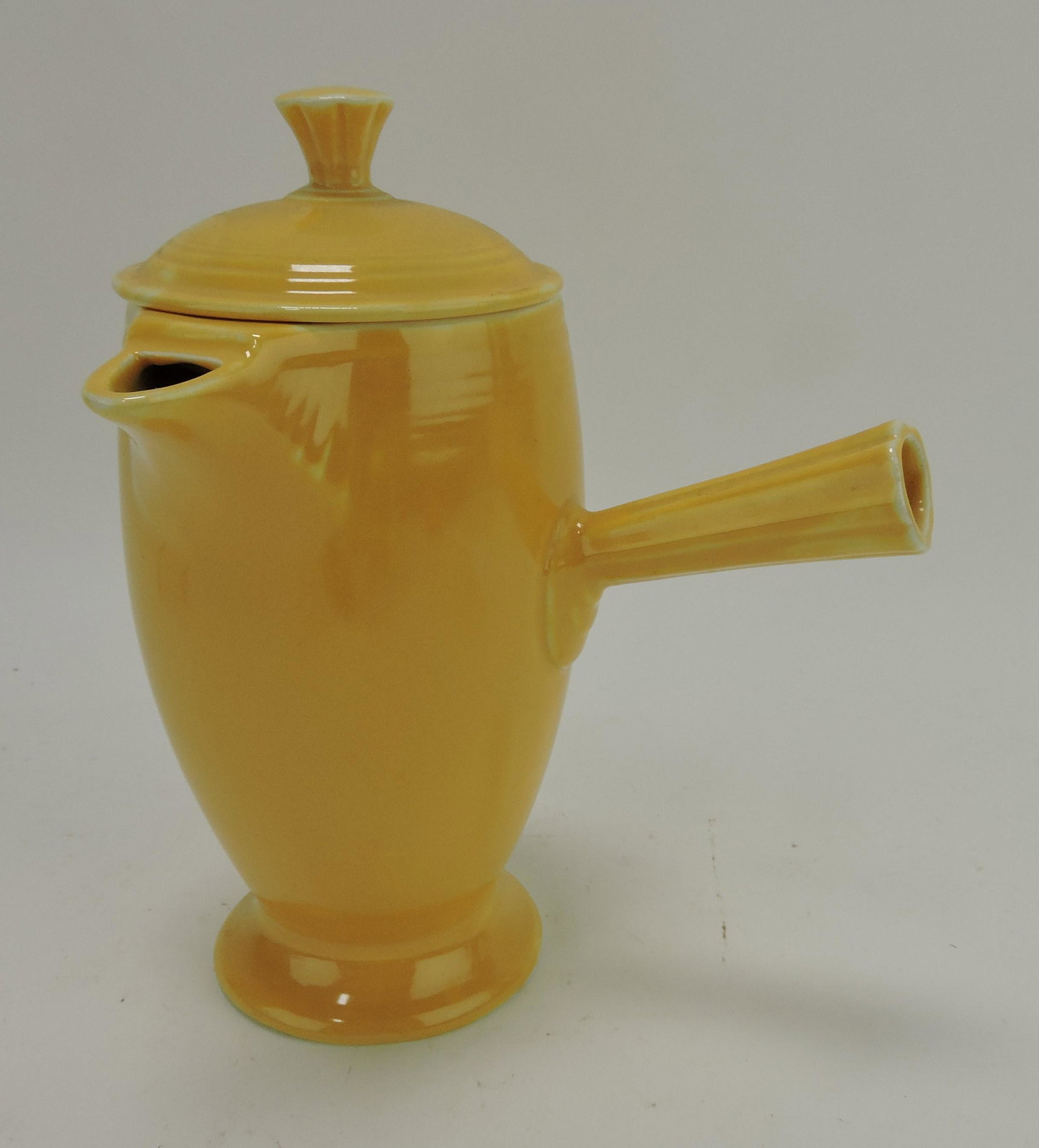 Fiesta demitasse coffee pot, yellow (1 of 1)