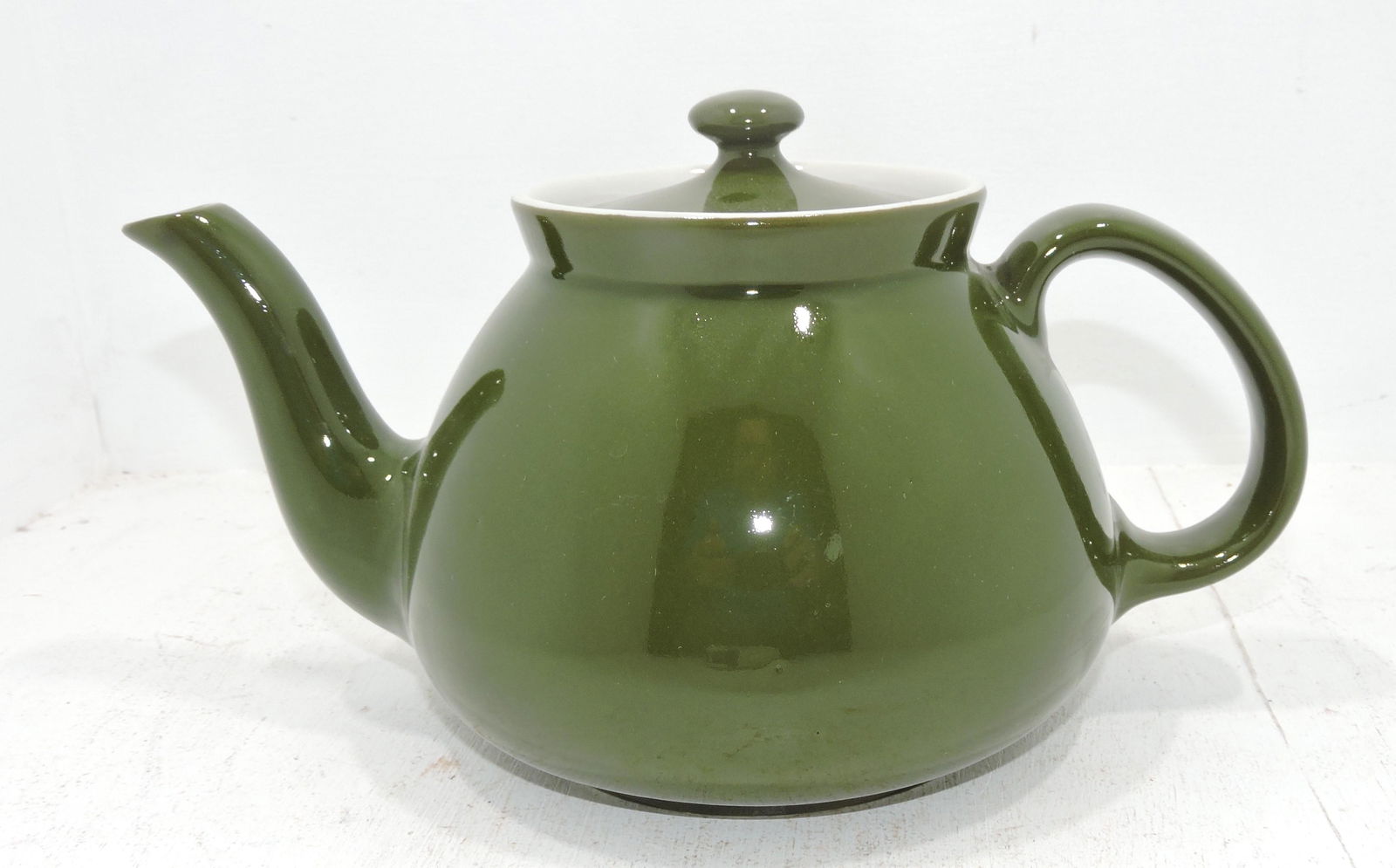 Hall China large New York teapot, (1 of 1)