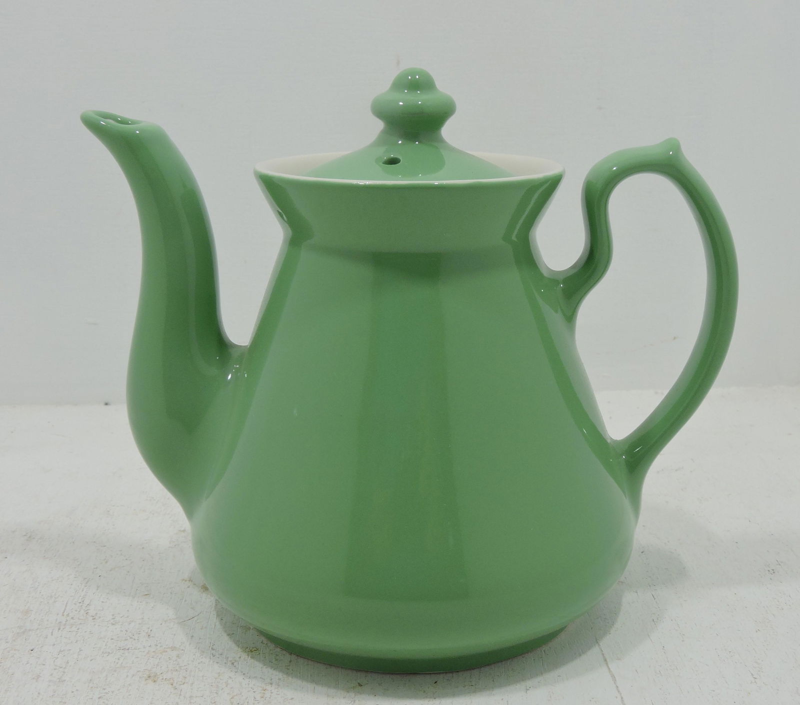 Hall China Philadelphia teapot, green (1 of 1)