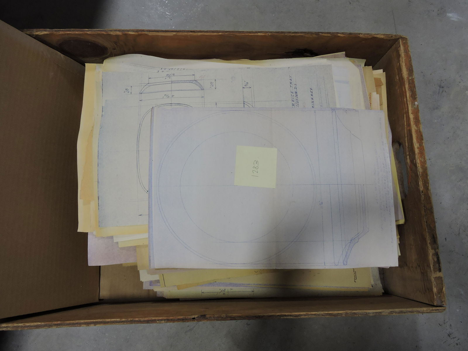 Hall China wooden dish crate with (1 of 1)