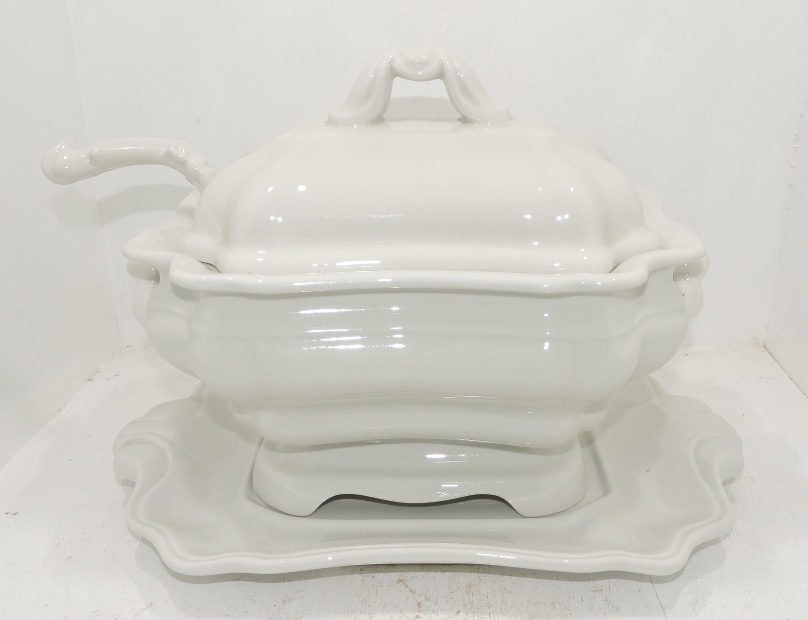 Radcliff Ironstone soup tureen with: tray and ladle