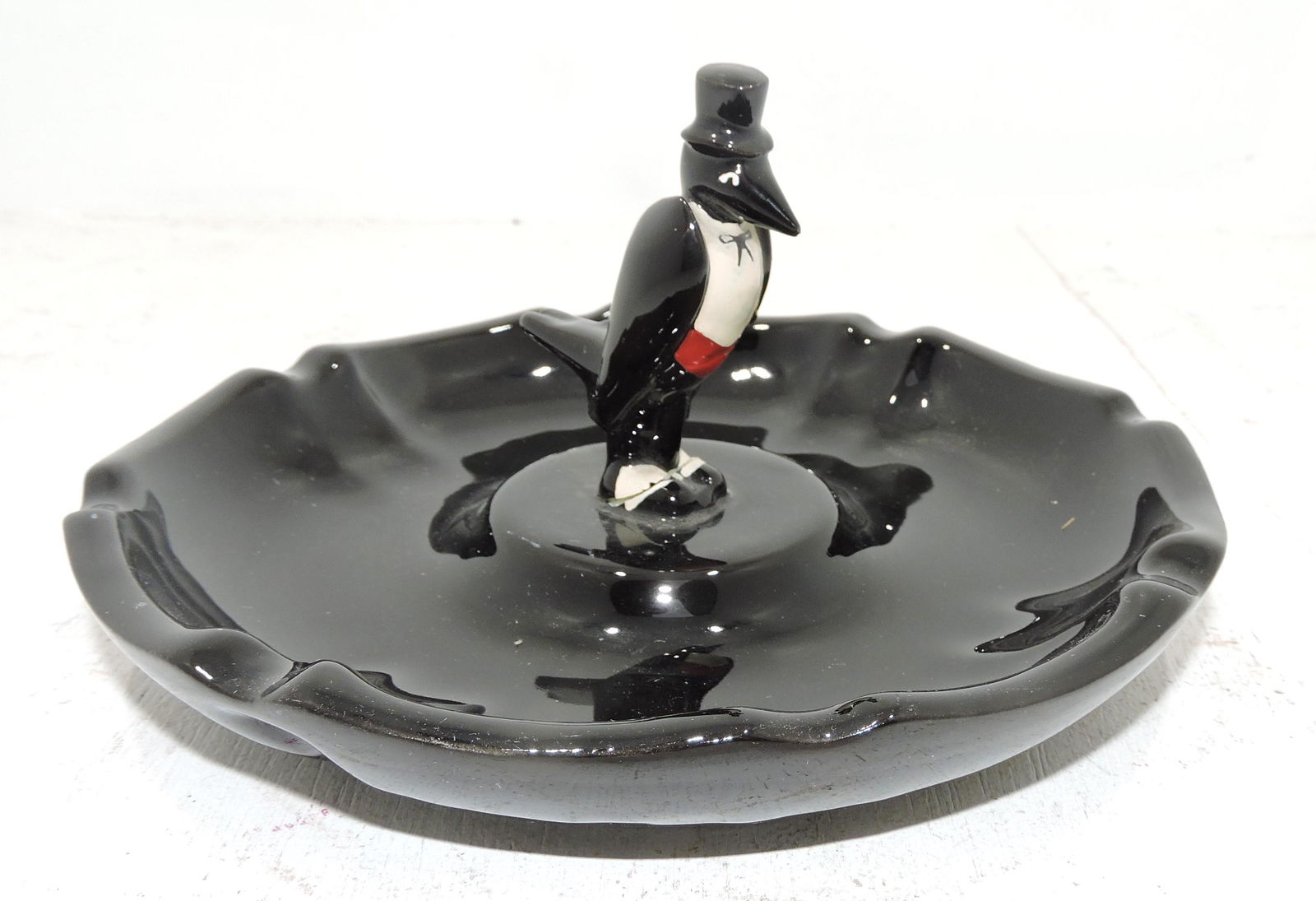 Hall China 'Old Crow' ashtray, bird (1 of 1)