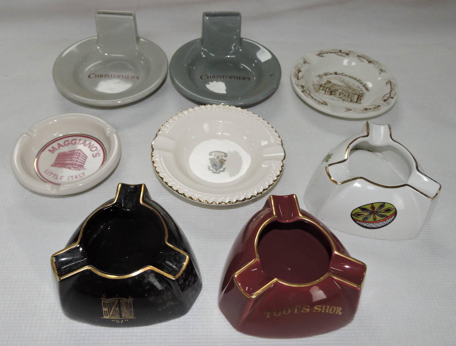 Hall China lot of 8 ashtrays: .