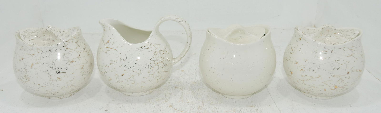 Hall China Eva Zeisel Tomorrow's: Classic creamer & 3 sugars with lids, samples