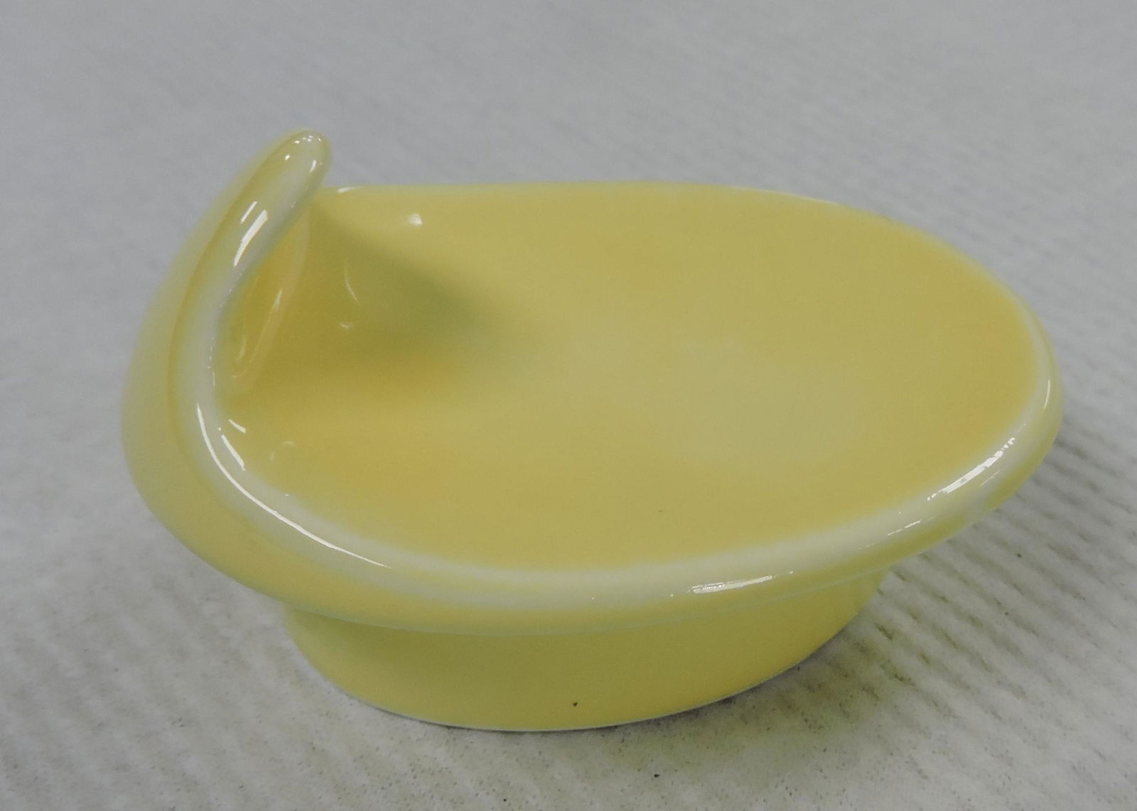 Hall China Eva Zeisel Tomorrow's: Classic coffee pot lid, yellow