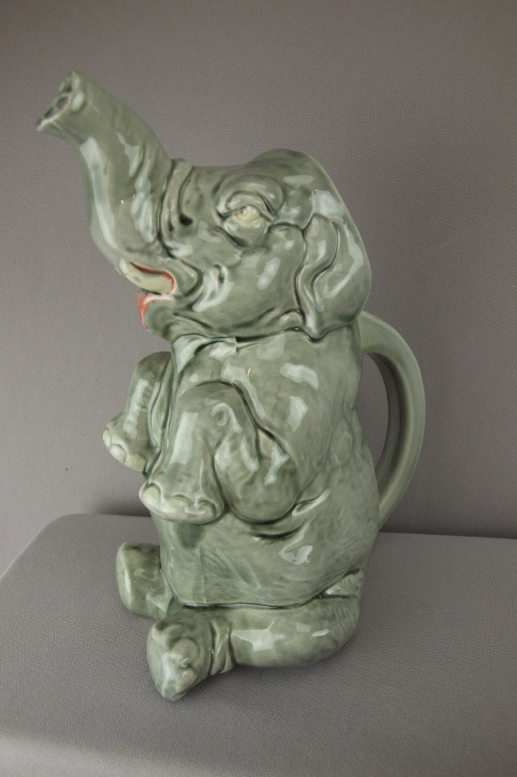 SARREGUEMINES figural elephant pitcher, 10" : SARREGUEMINES figural elephant pitcher, 10"