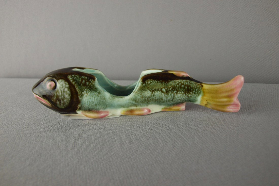 Continental fish form toothpick holder, 6"l : Continental fish form toothpick holder, 6"l