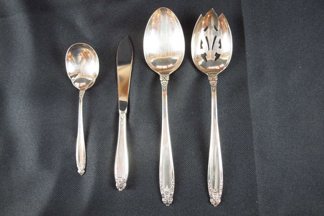 International Prelude sterling silver flatware servi - 3