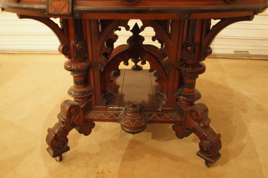 Walnut monumental pub table with fancy inlaid top - 3