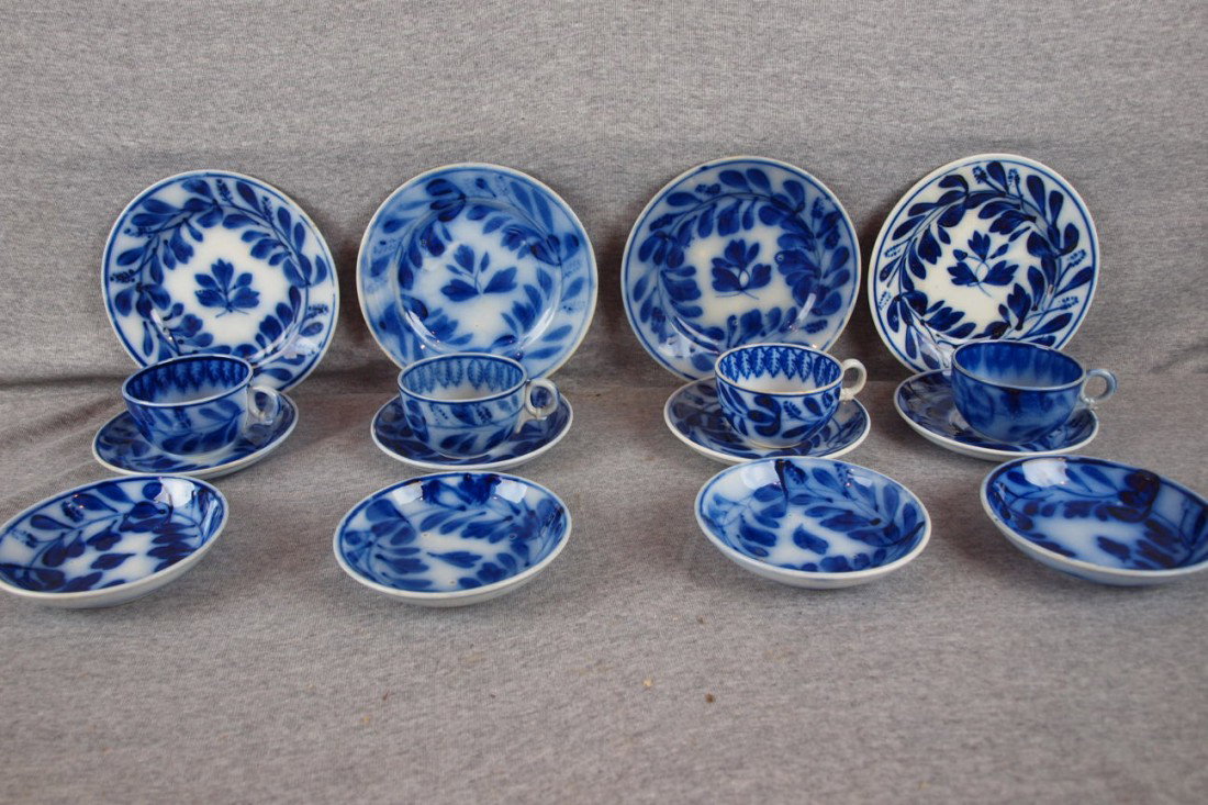 Flow Blue "Spinich" pattern set of dishes, service: Flow Blue "Spinich" pattern set of dishes, service for 4 with 4-7 1/2" plates, 4 cups/saucers, and 4-5 1/4" berry dishes