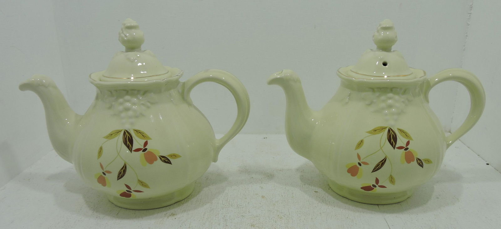 Hall China Autumn Leaf lot of 2 grape teapots (1 of 1)