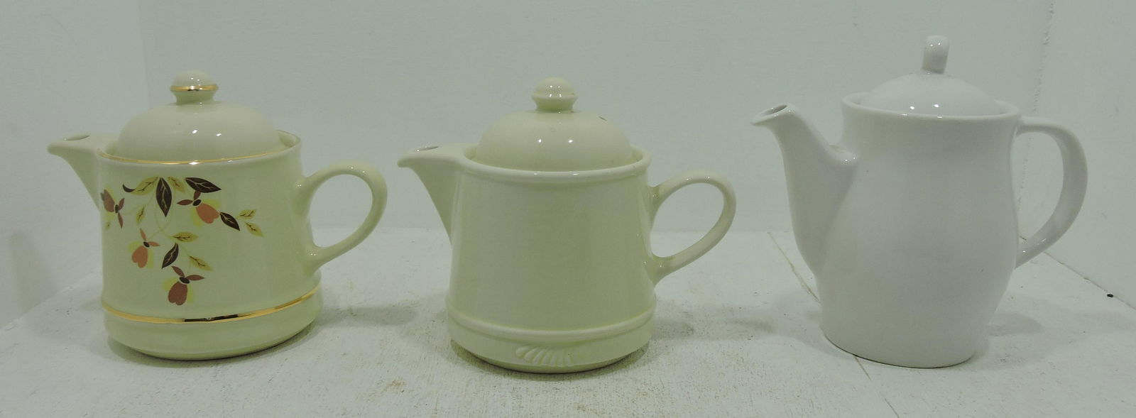 Hall China lot of 3 teapots (1 of 1)