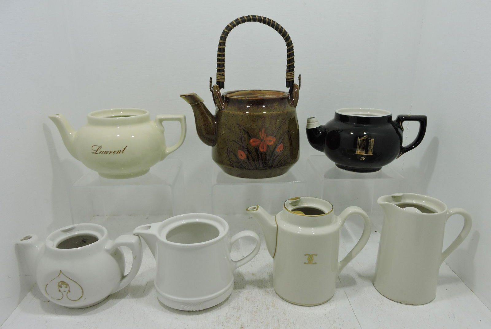 Hall China lot of 7 teapots, no lids (1 of 1)