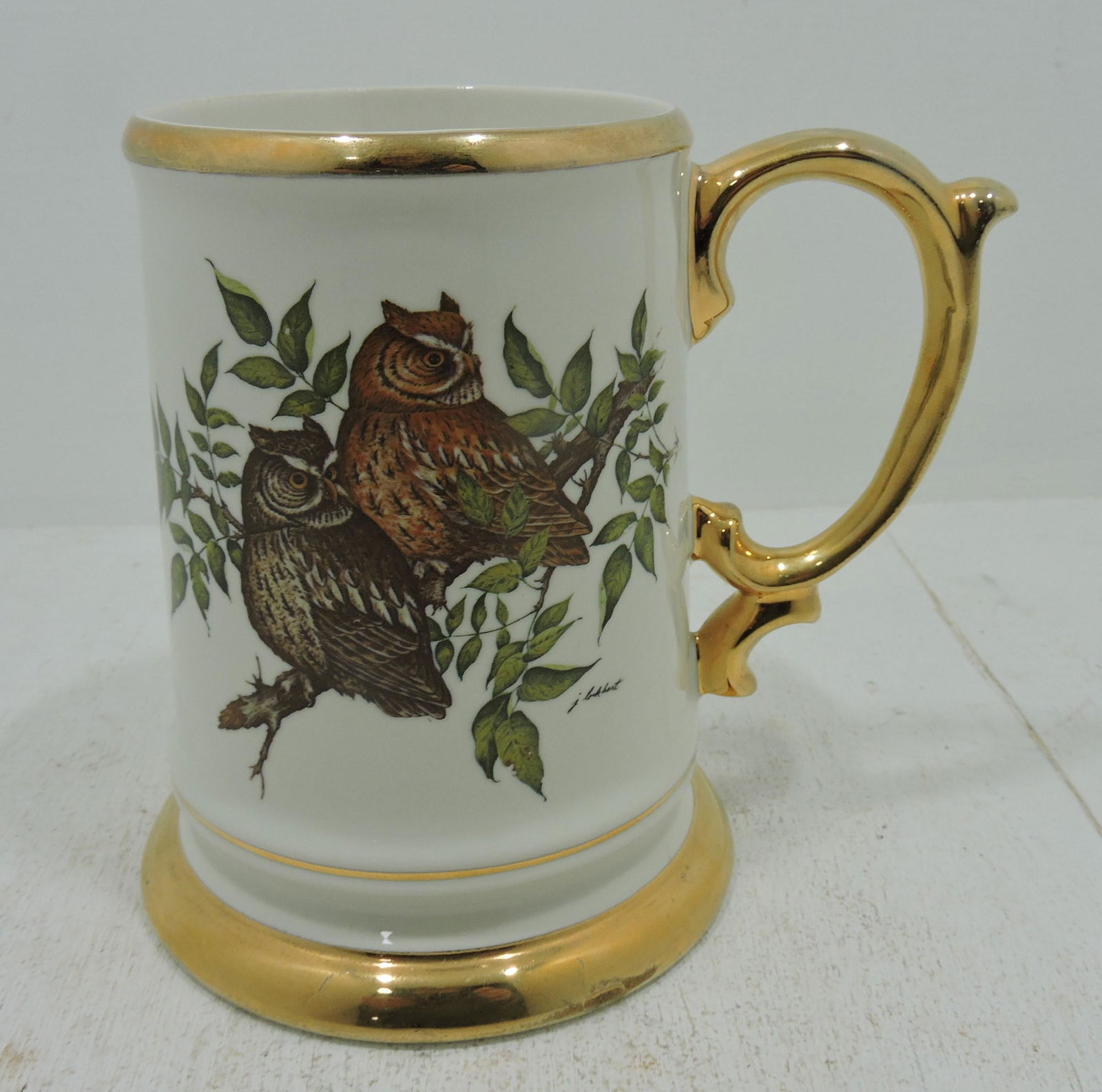 Hall China Golden Glo mug with owls: .