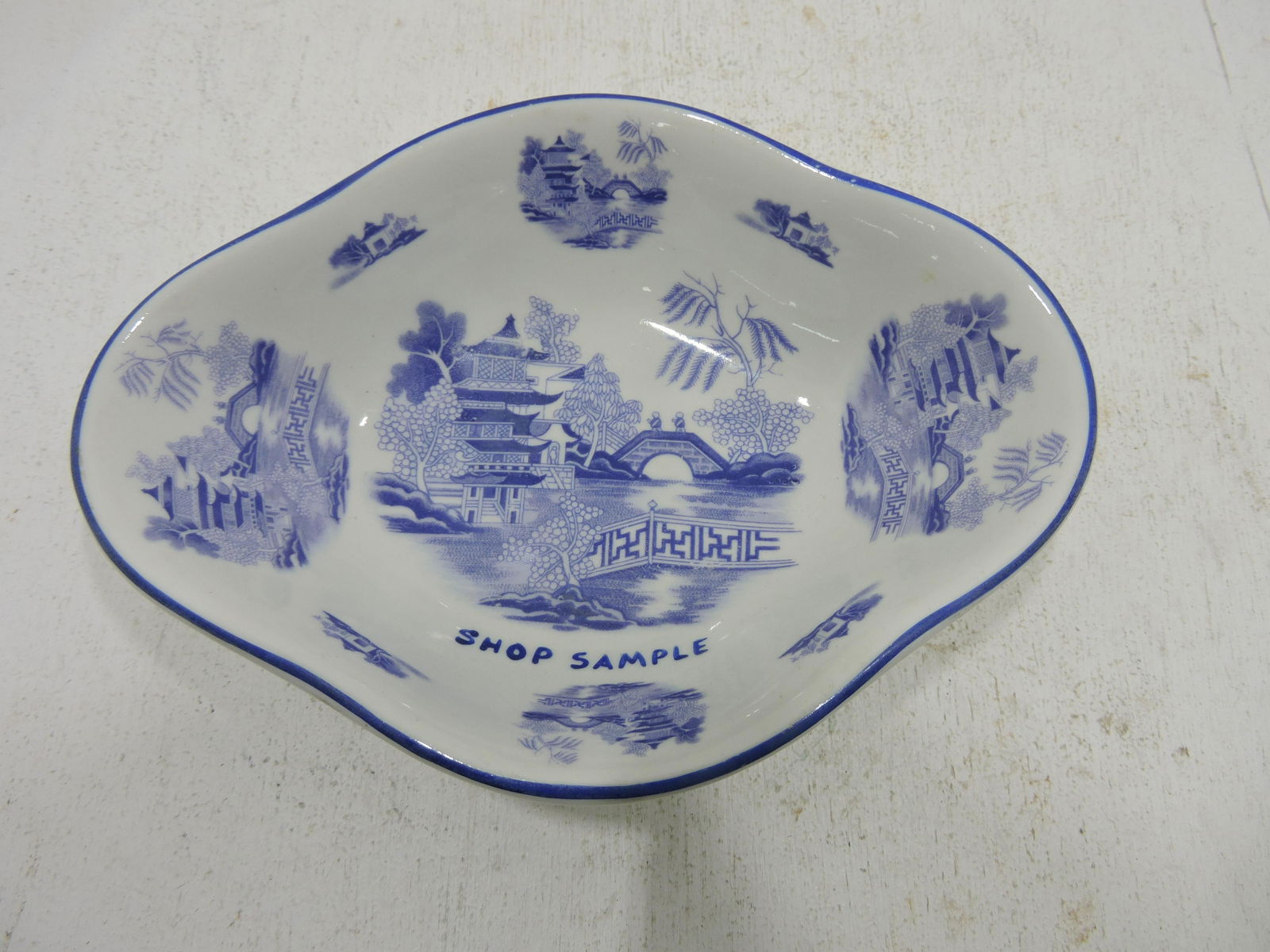 Hall China Blue Willow 'Shop Sample' 7 1/2" (1 of 1)