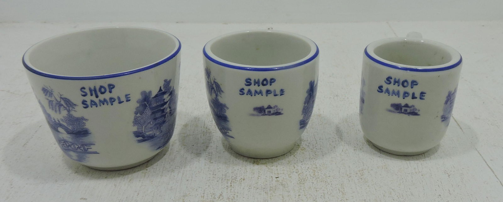 Hall China Blue Willow 'Shop Sample' lot of (1 of 1)