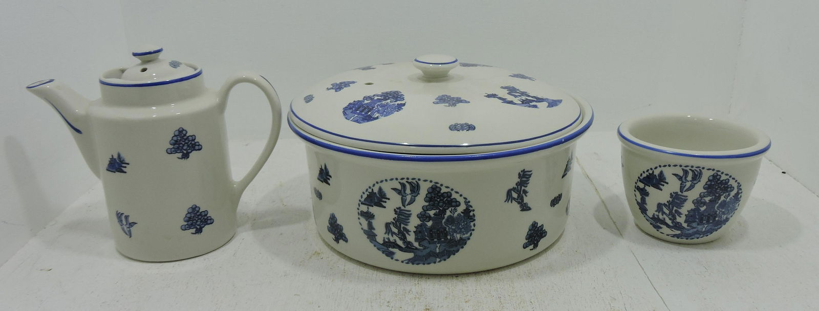 Hall China Blue Willow lot of 3 pcs (1 of 1)