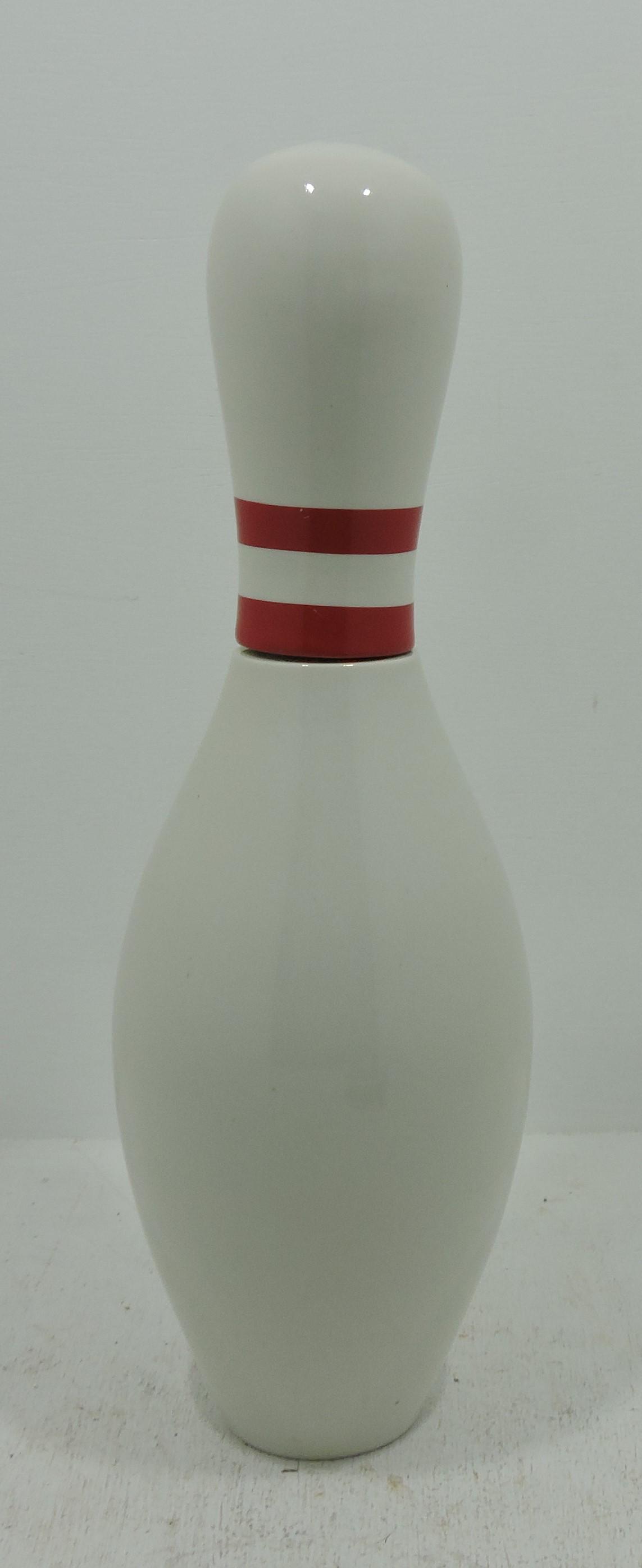 Hall China bowling pin decanter (1 of 1)