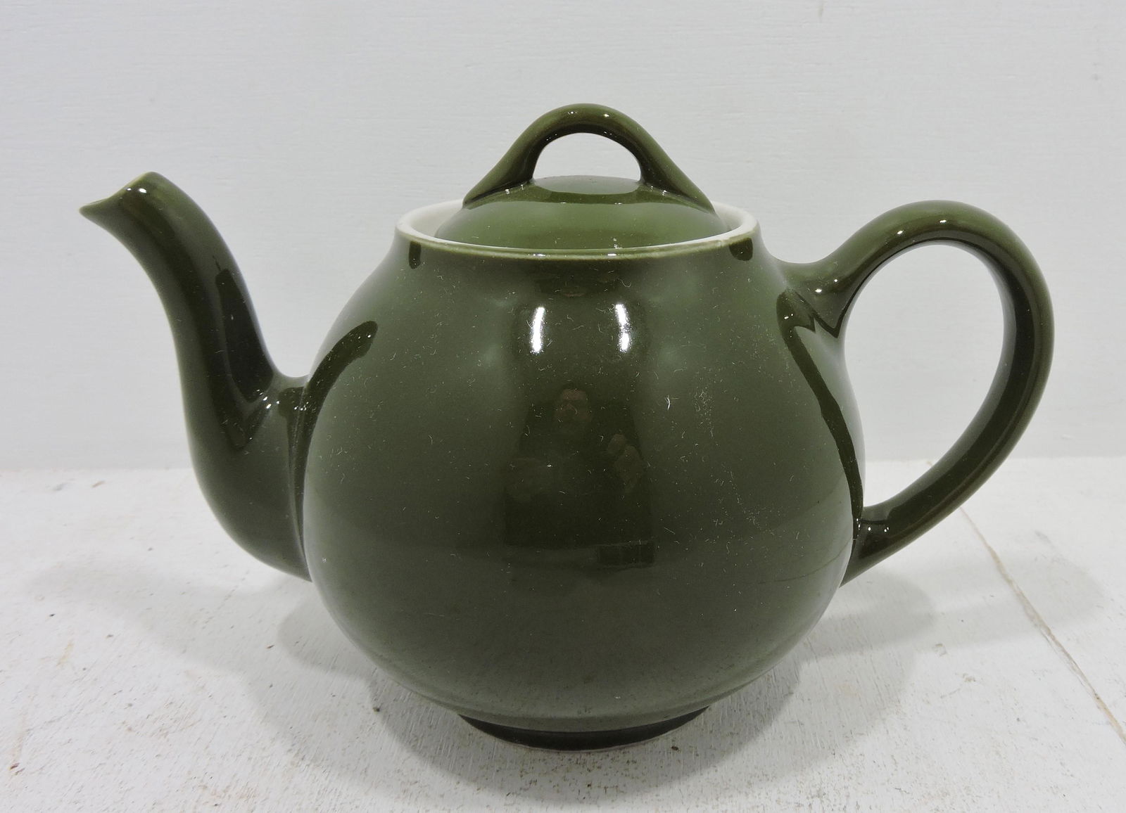 Hall China French teapot, green, #94, sample (1 of 1)