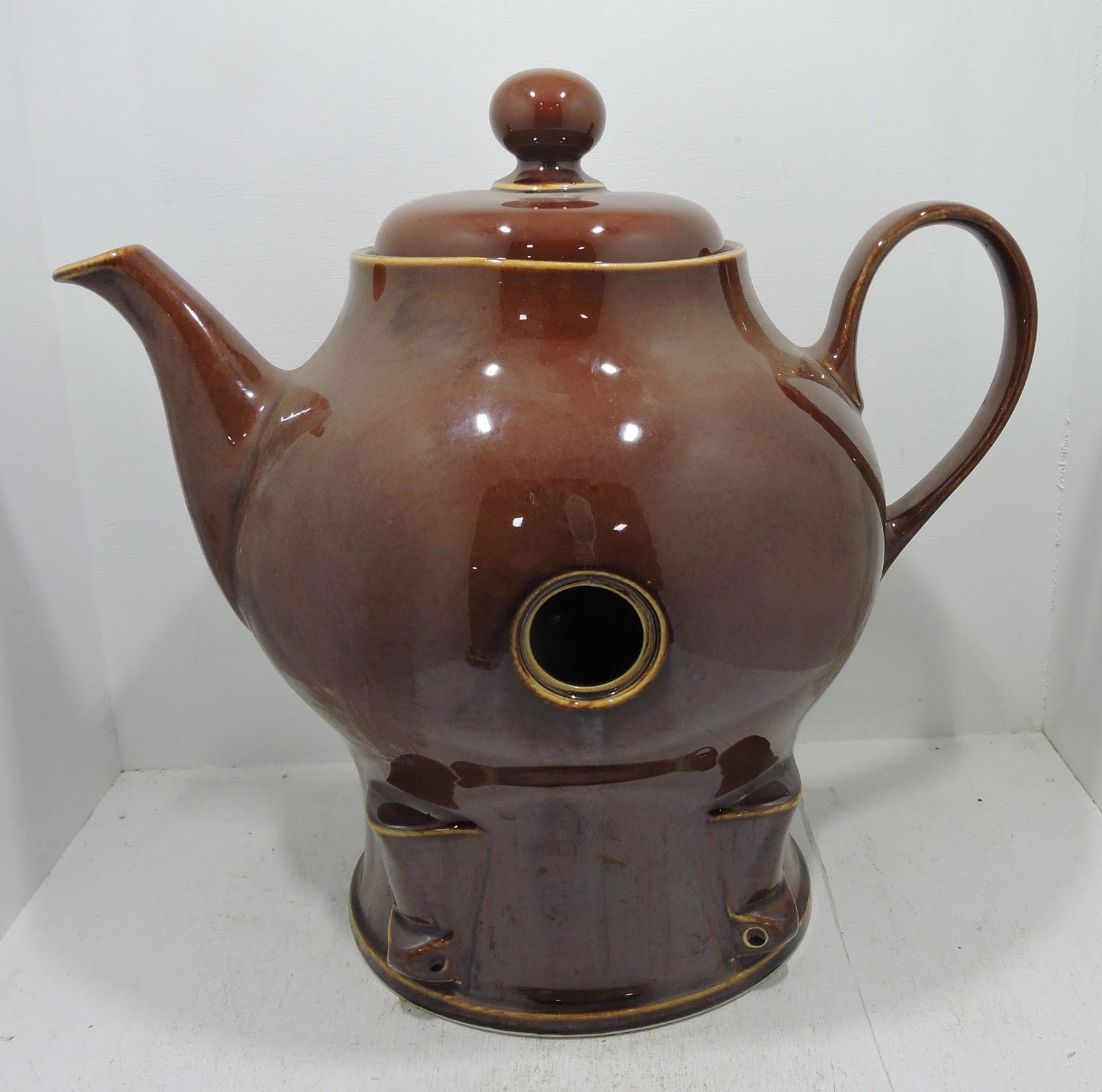 Hall China tea dispenser (1 of 1)