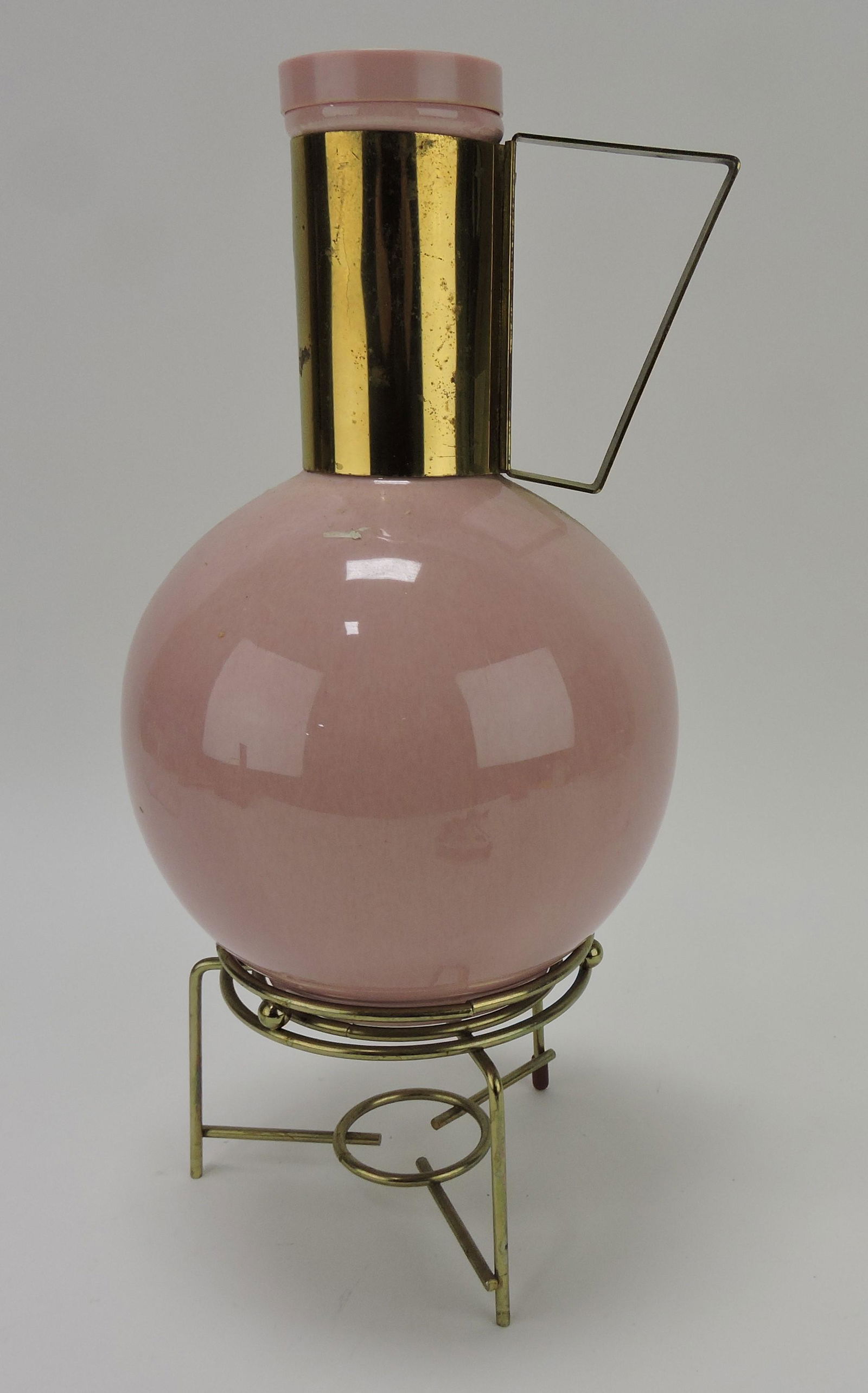 Homer Laughlin Kenilworth carafe with (1 of 1)