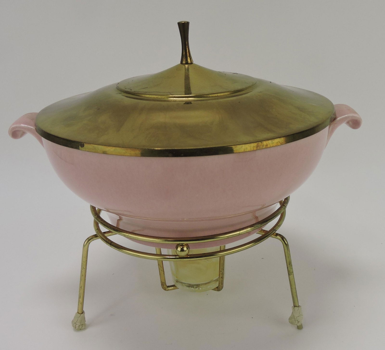 Homer Laughlin Kenilworth casserole: with stand, pink