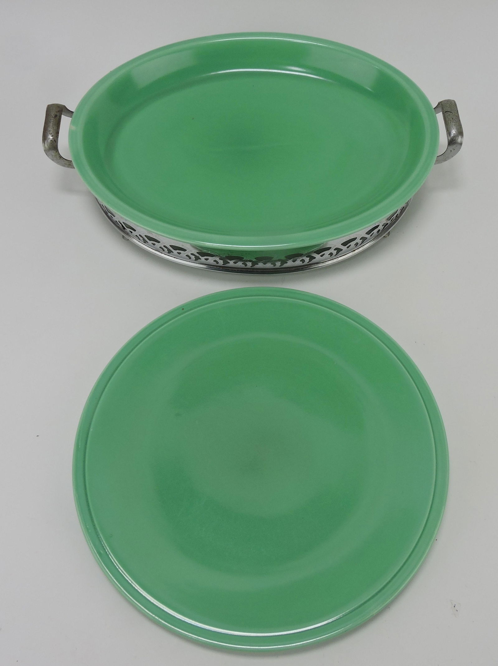 Kitchen Kraft platter with chrome (1 of 1)