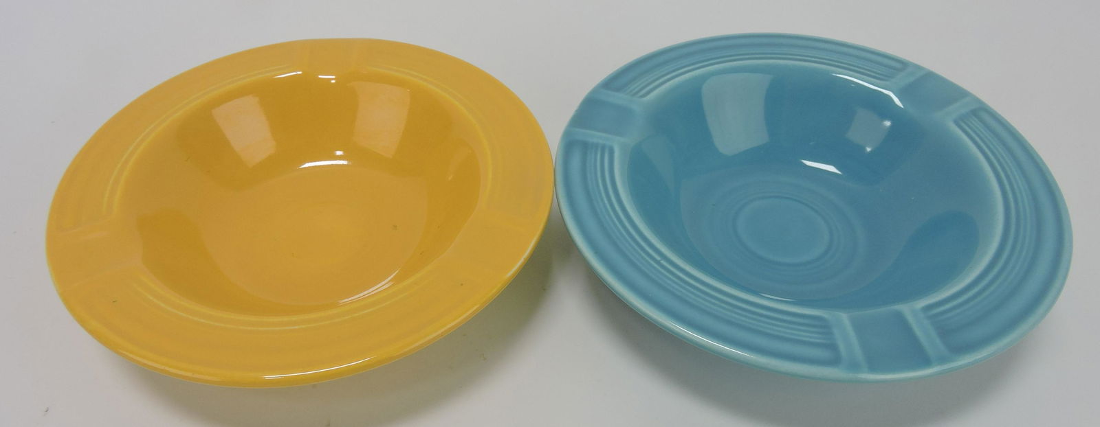 Fiesta ashtray group: turquoise, yellow (1 of 1)