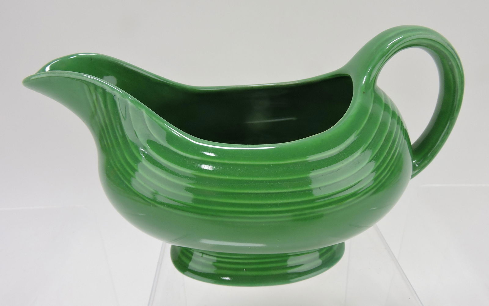 Fiesta sauce boat, medium green (1 of 1)