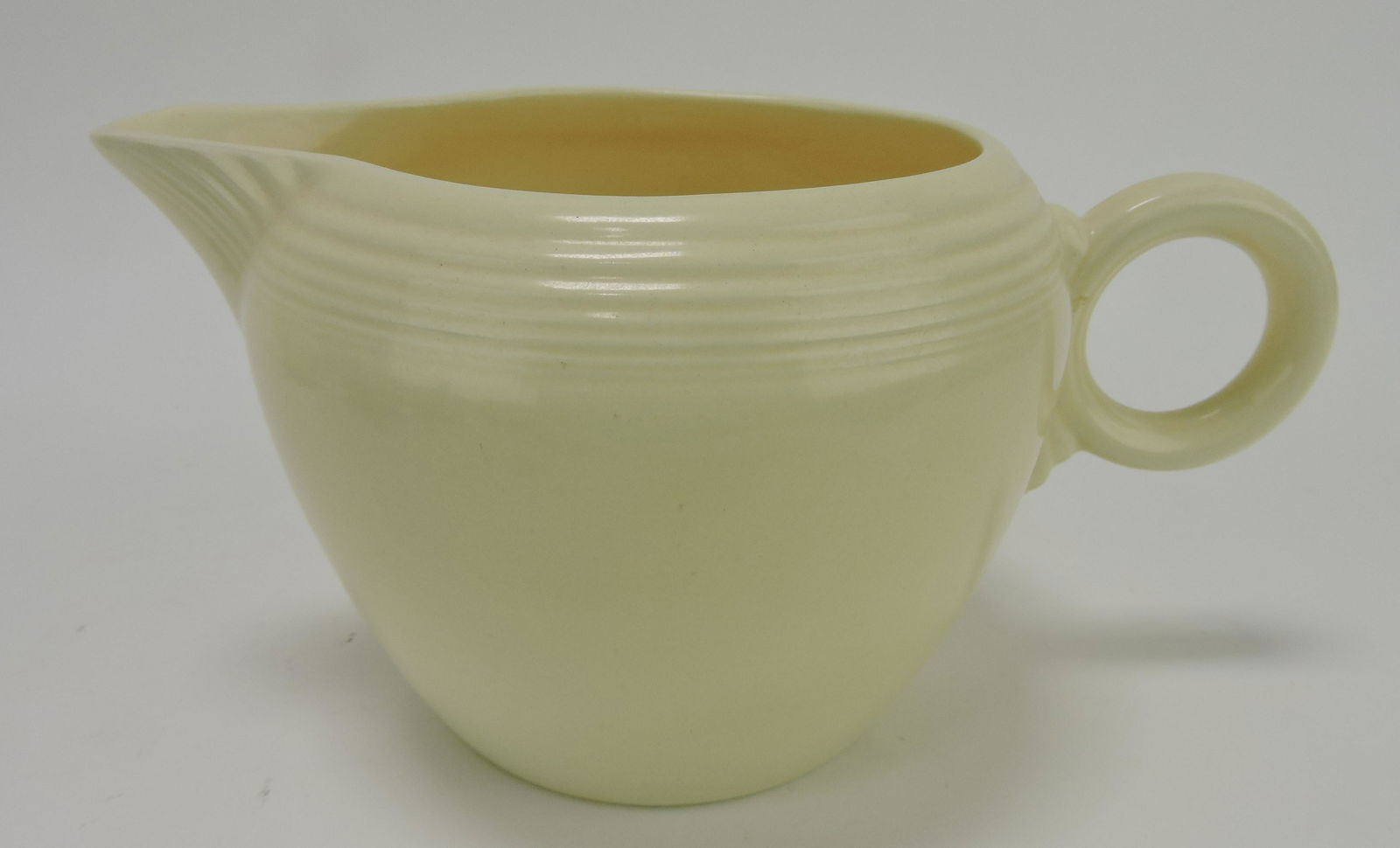 Fiesta two pint jug, ivory (1 of 1)
