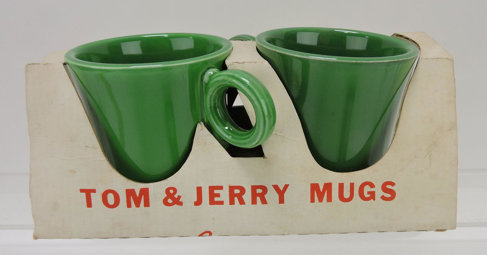 Fiesta lot of 2 medium green mugs (1 of 1)