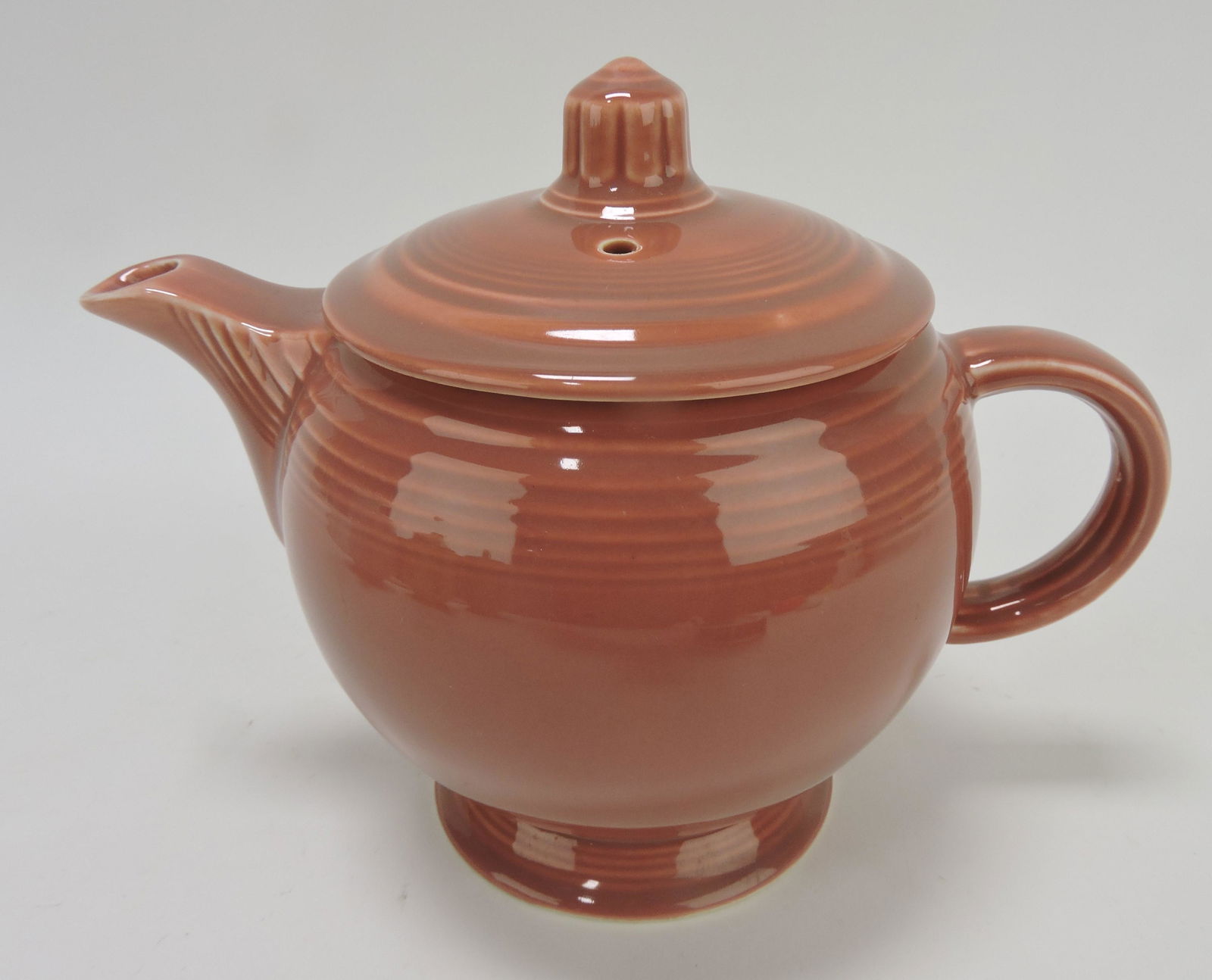Fiesta medium teapot, rose (1 of 1)