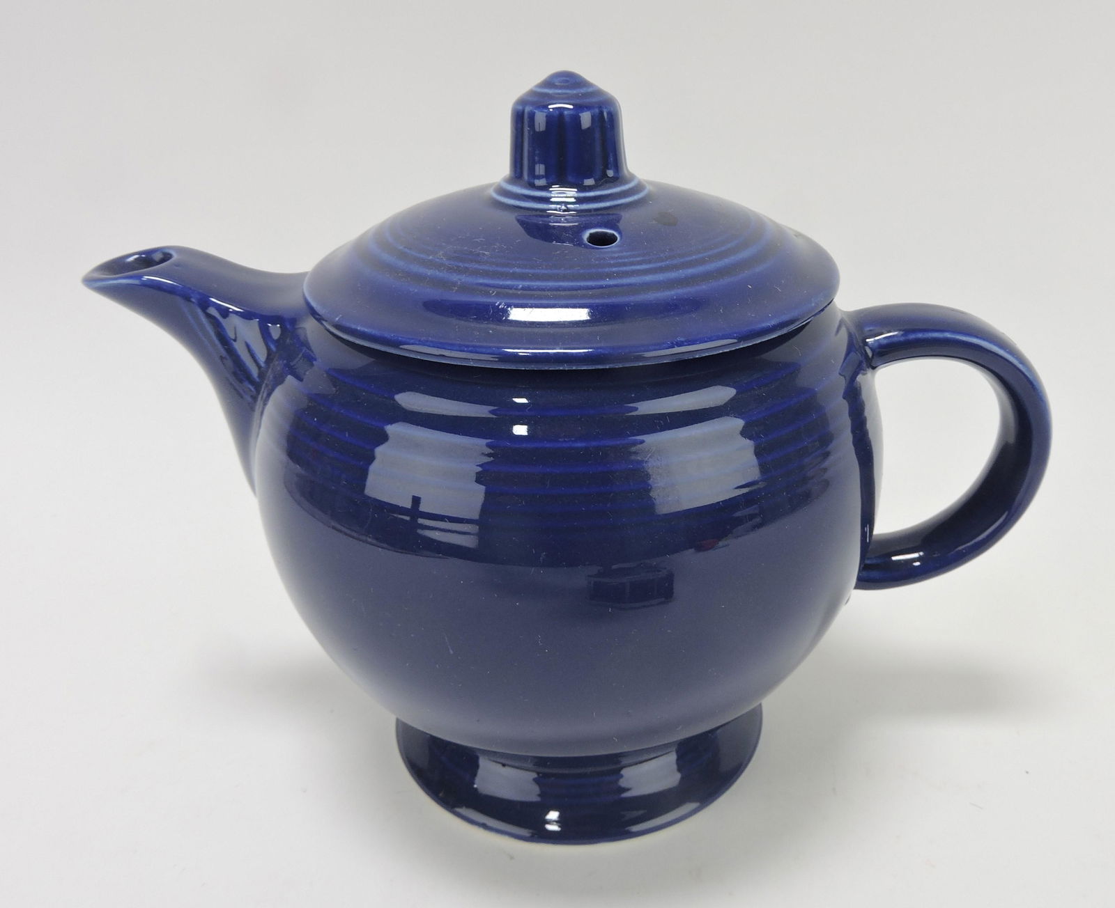 Fiesta medium teapot, cobalt (1 of 1)