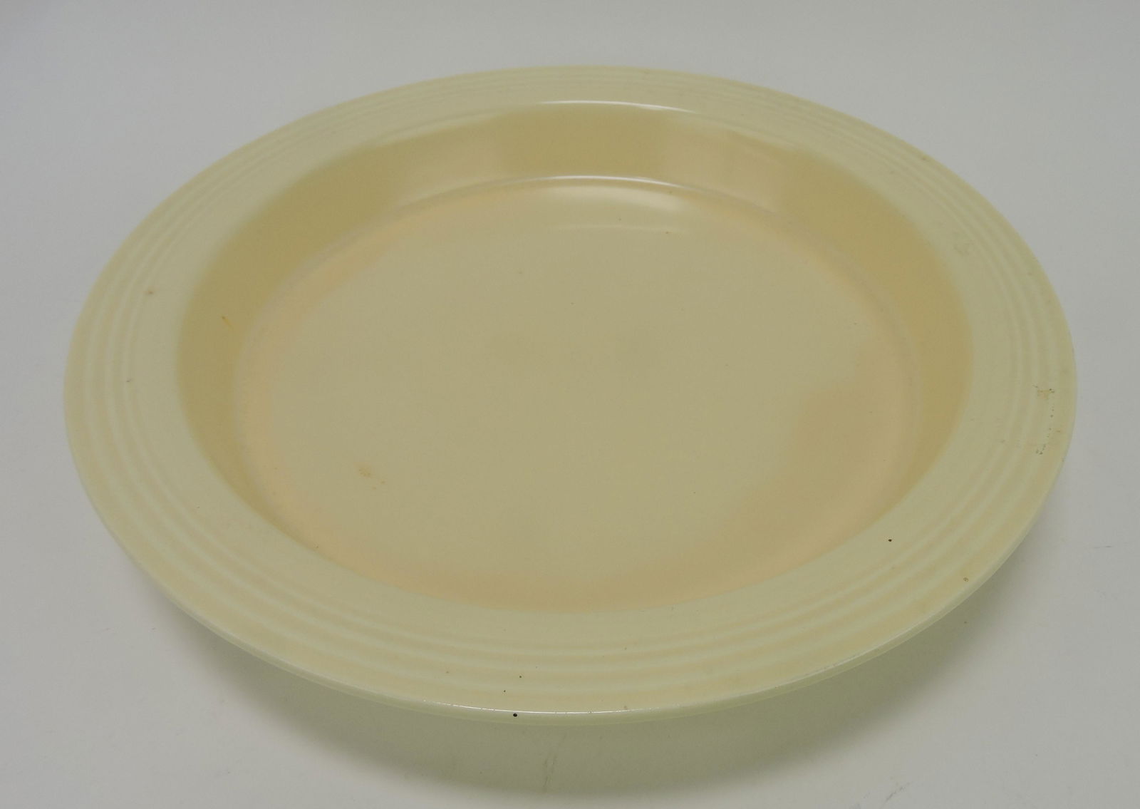 Fiesta relish tray base, ivory (1 of 1)