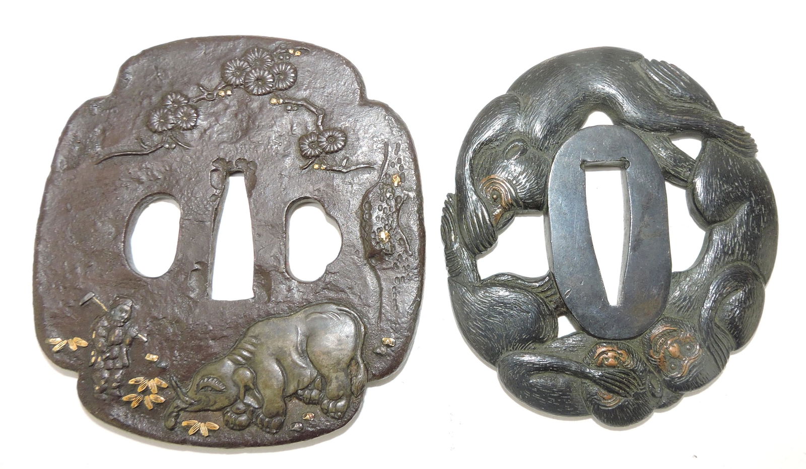 Lot of 2 Japanese bronze Tsuba (1 of 2)