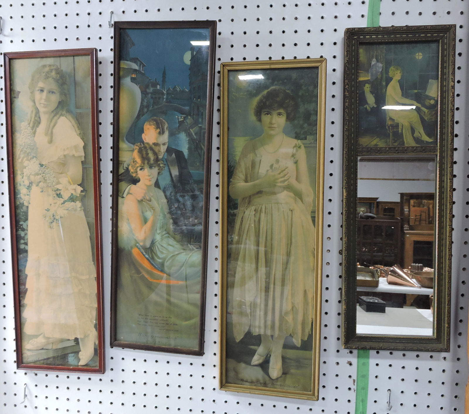 Lot of 4 yard long lady pictures, (1 of 1)