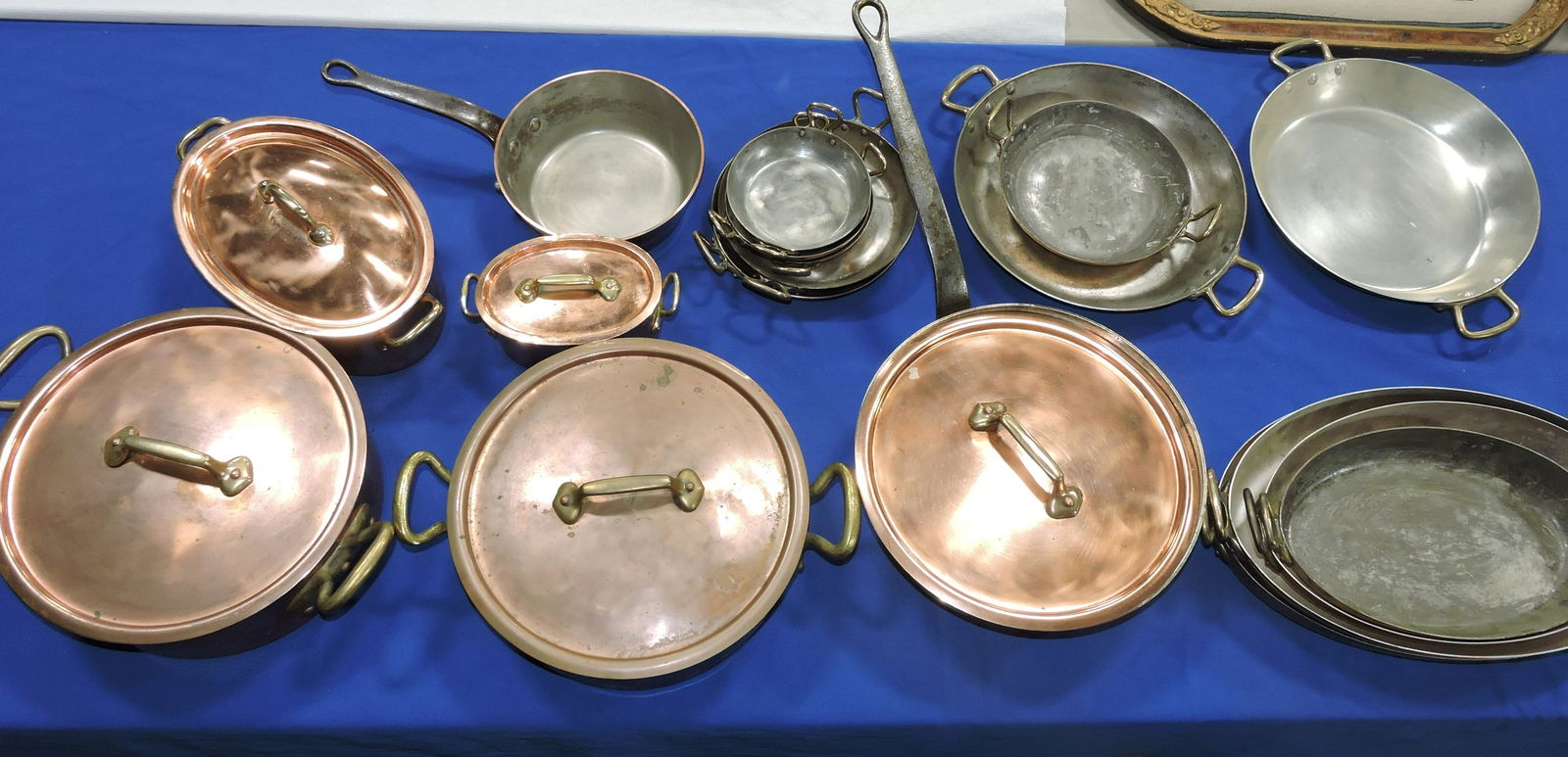 Lot of 18 pieces of early copper pans (1 of 4)