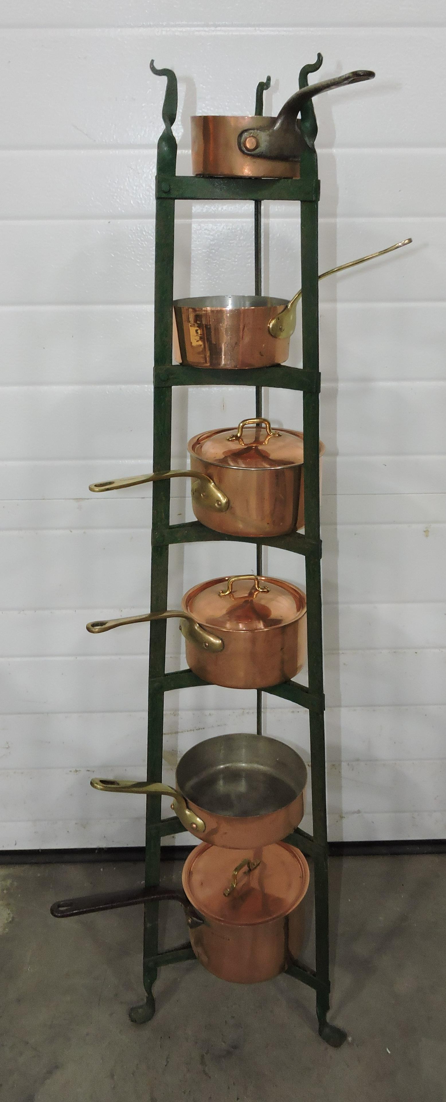 Iron graduated pot stand with 6 pans (1 of 1)