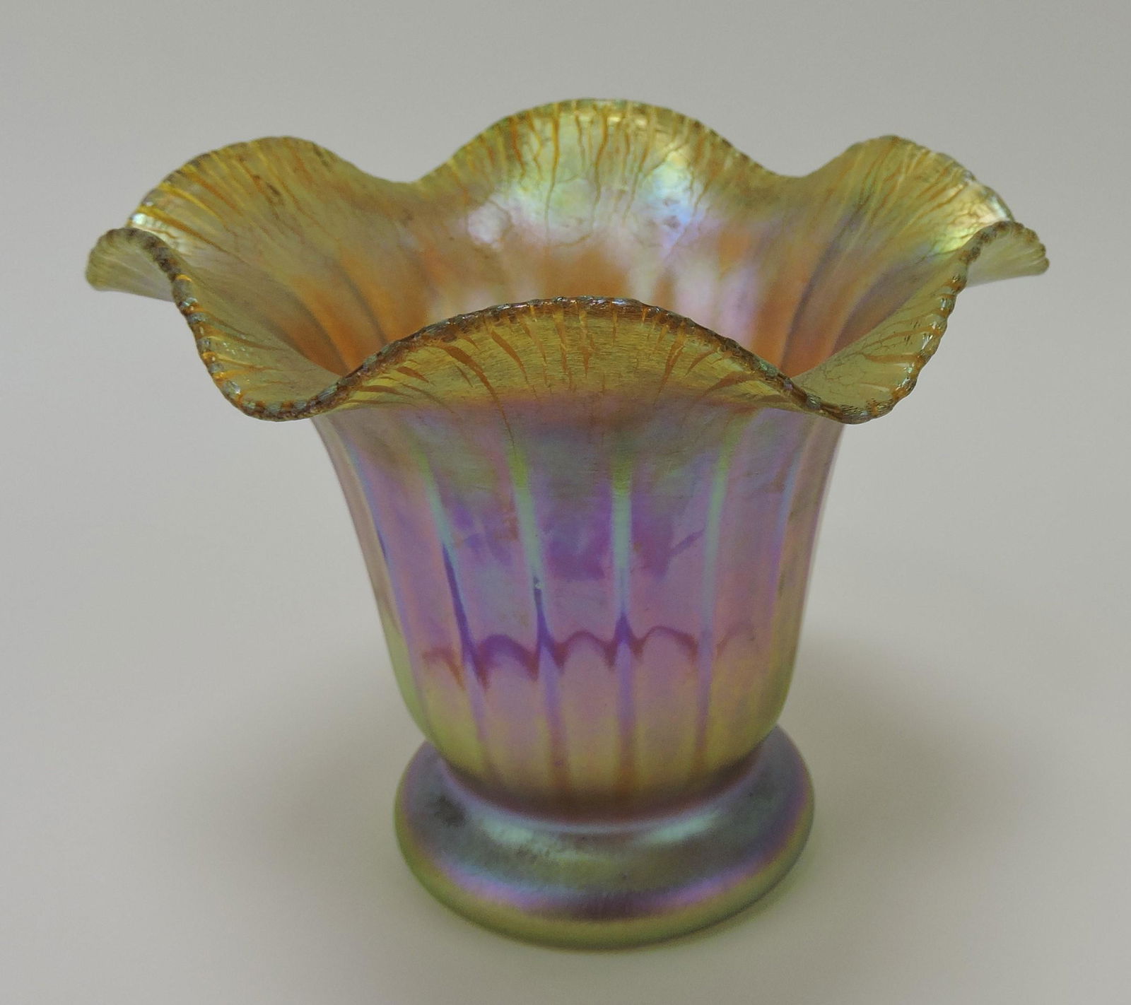 Quezal art glass flared vase, 4 1/2", (1 of 1)