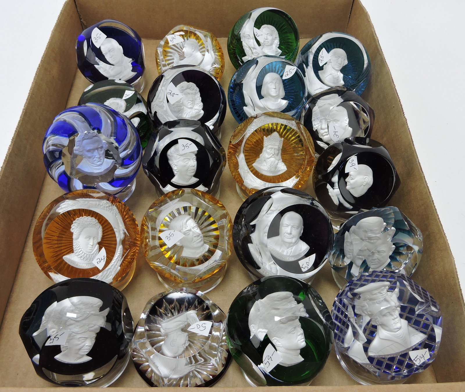 Baccarat lot of 20 portrait sulphide: paperweights