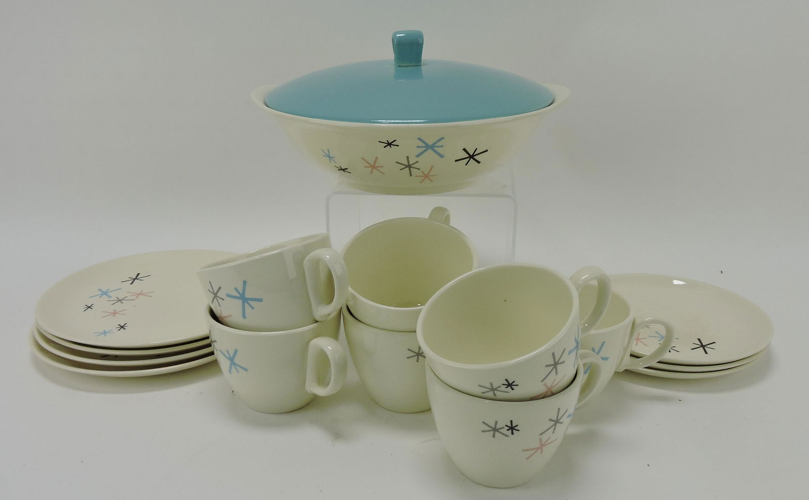 Salem MCM lot of 15 pieces of: dinnerware