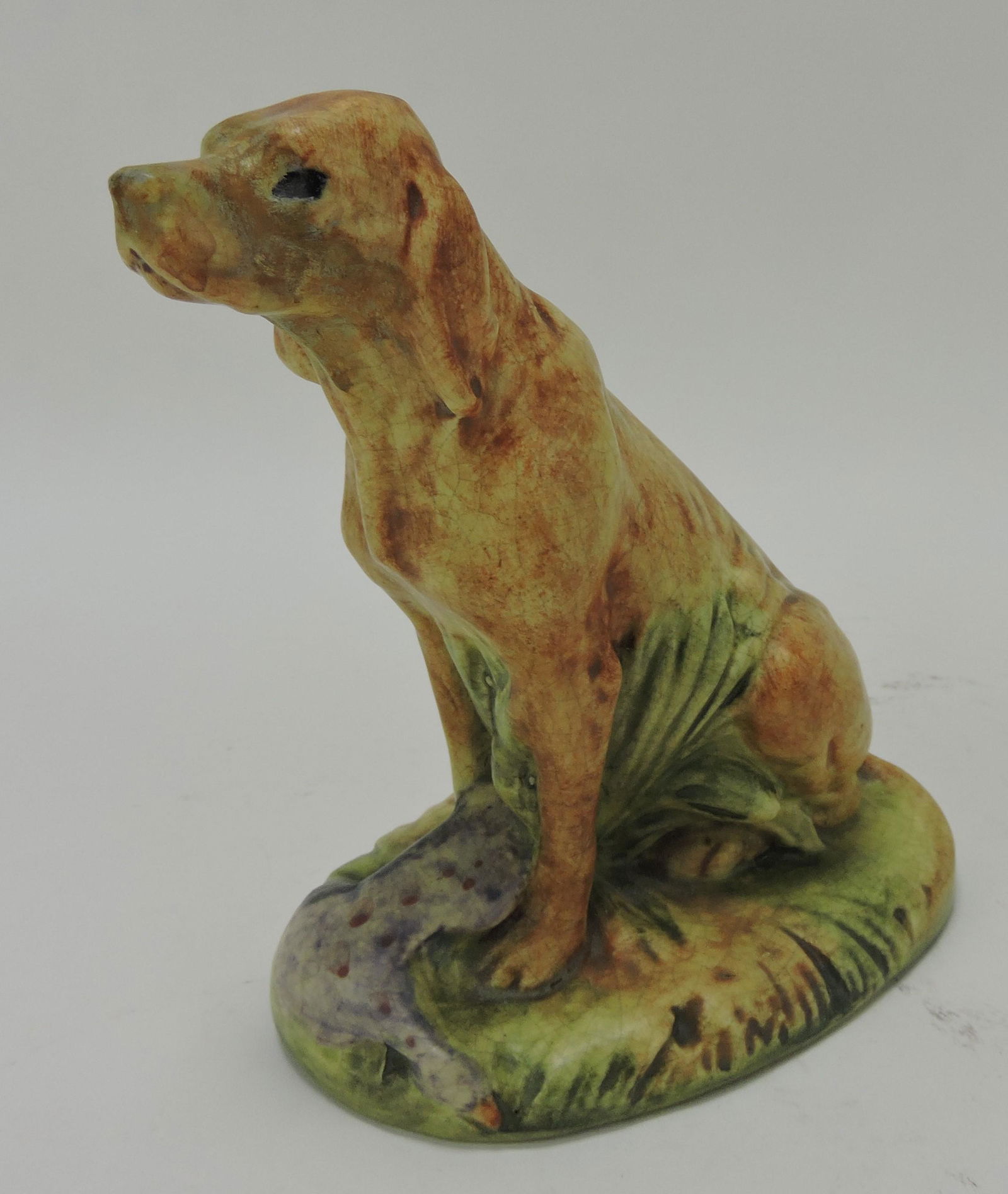Weller Muskota hunting dog figure, (1 of 2)