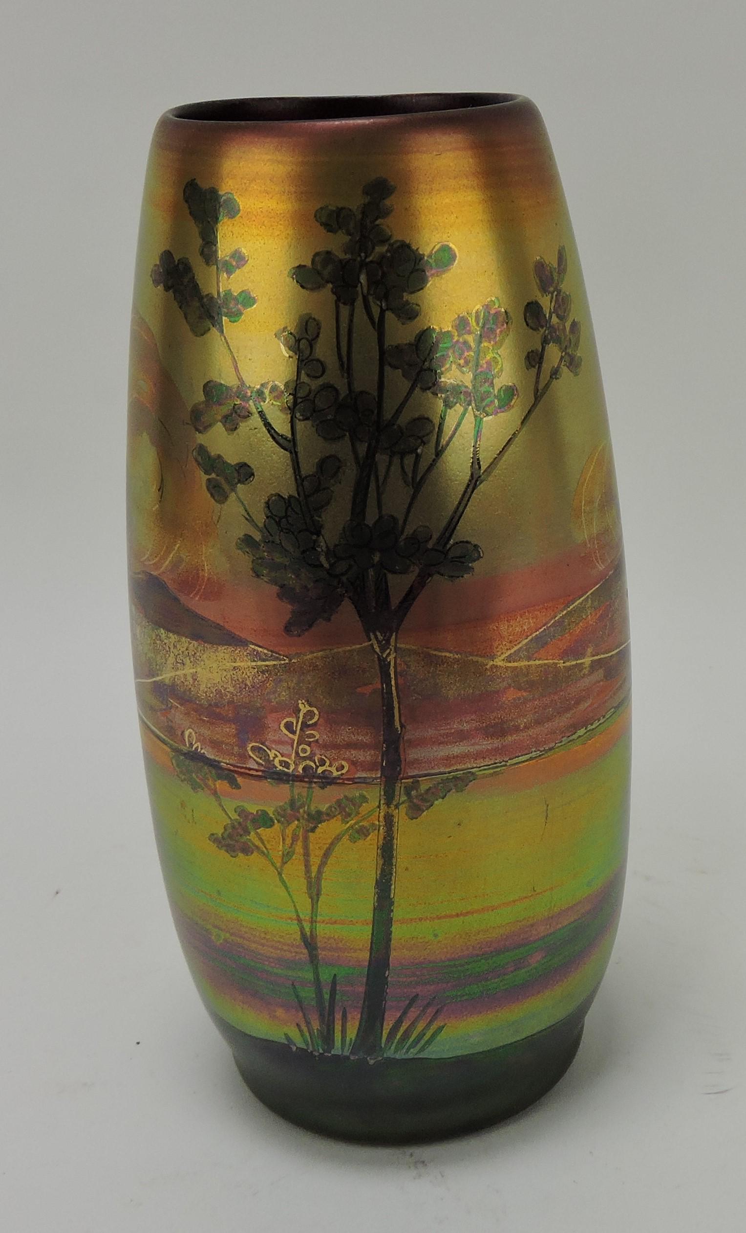 Weller Lasa 6" vase (1 of 2)