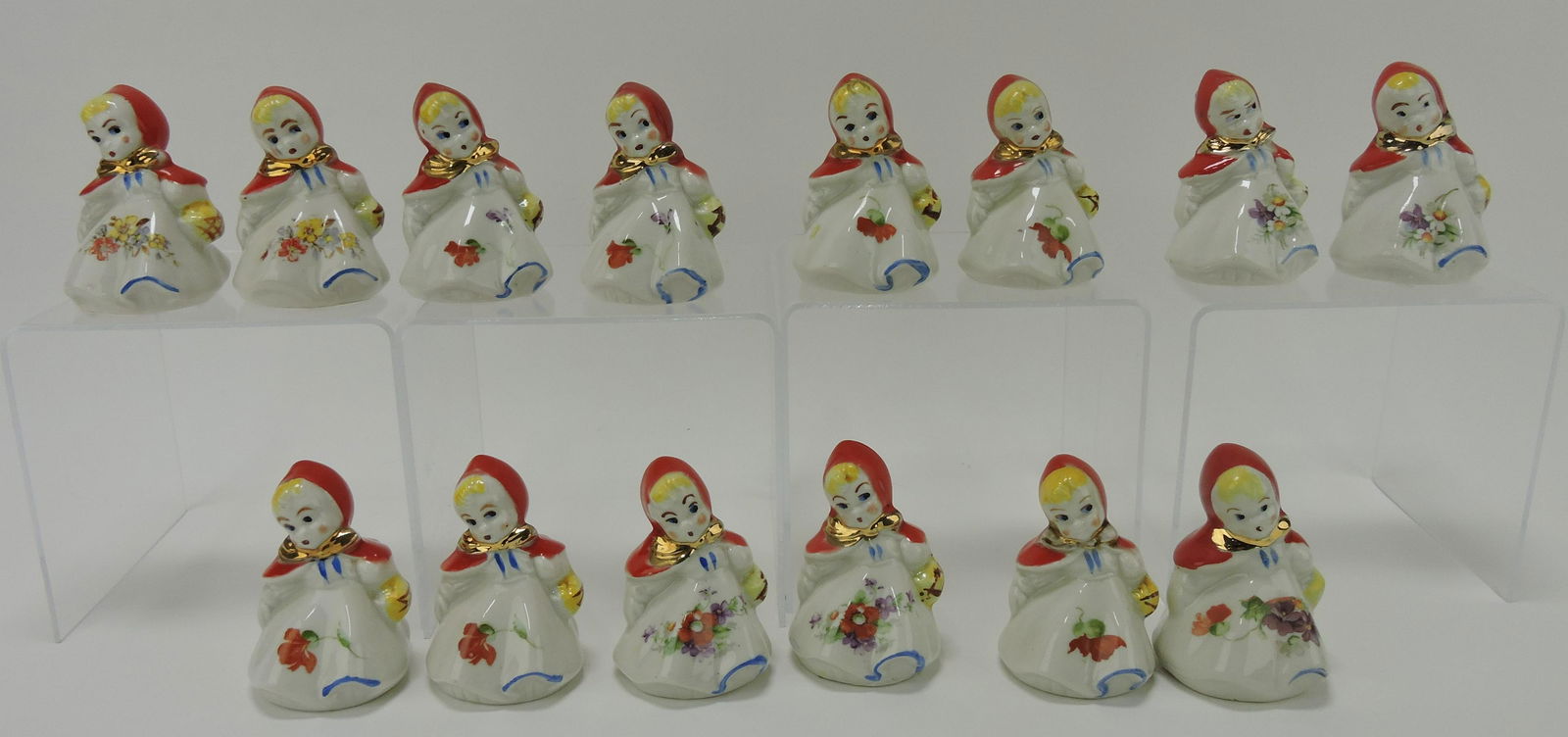 Hull Little Red Riding Hood lot of: 14 small shakers
