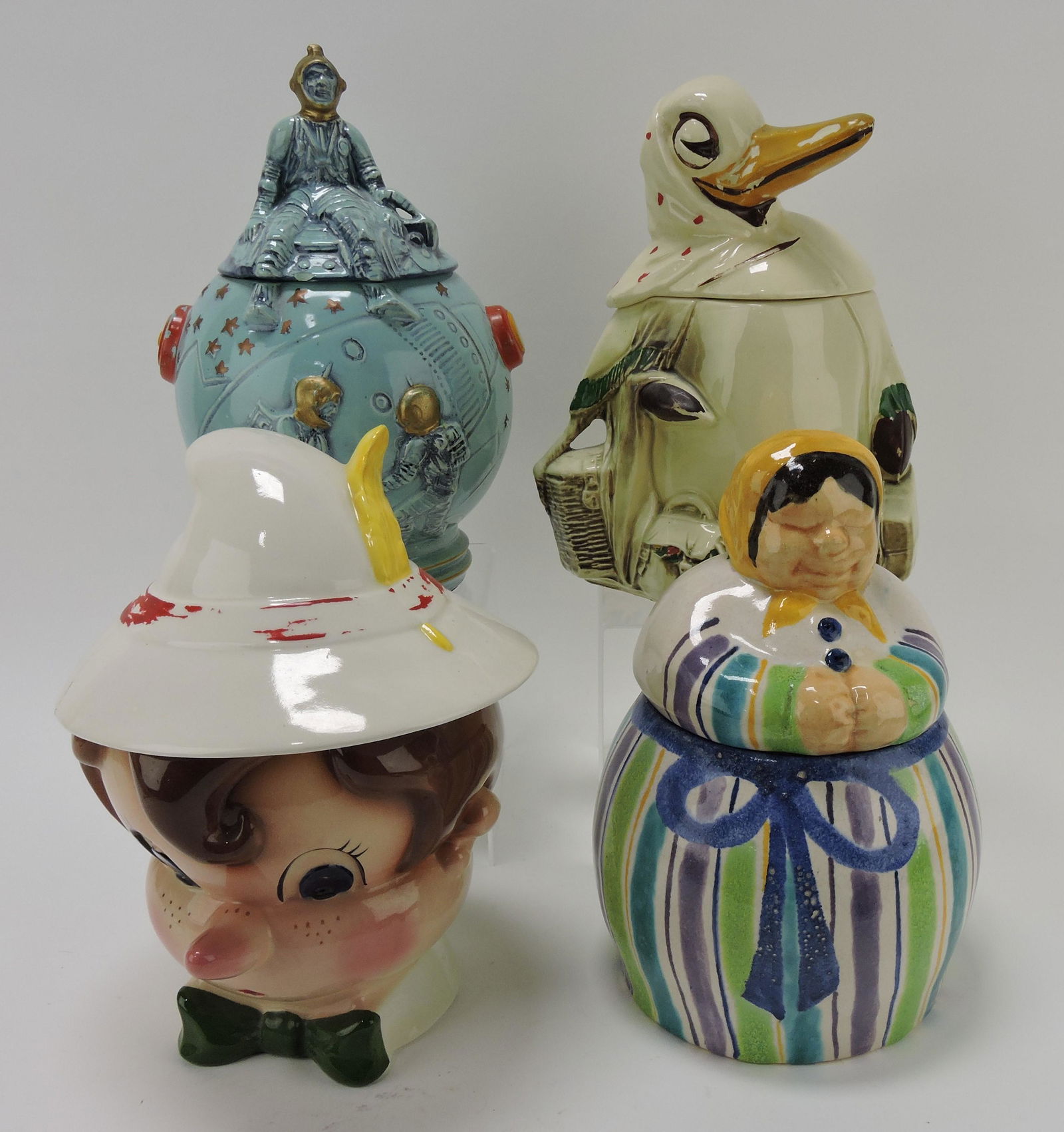 Lot of 4 cookie jars: Astronauts, (1 of 1)