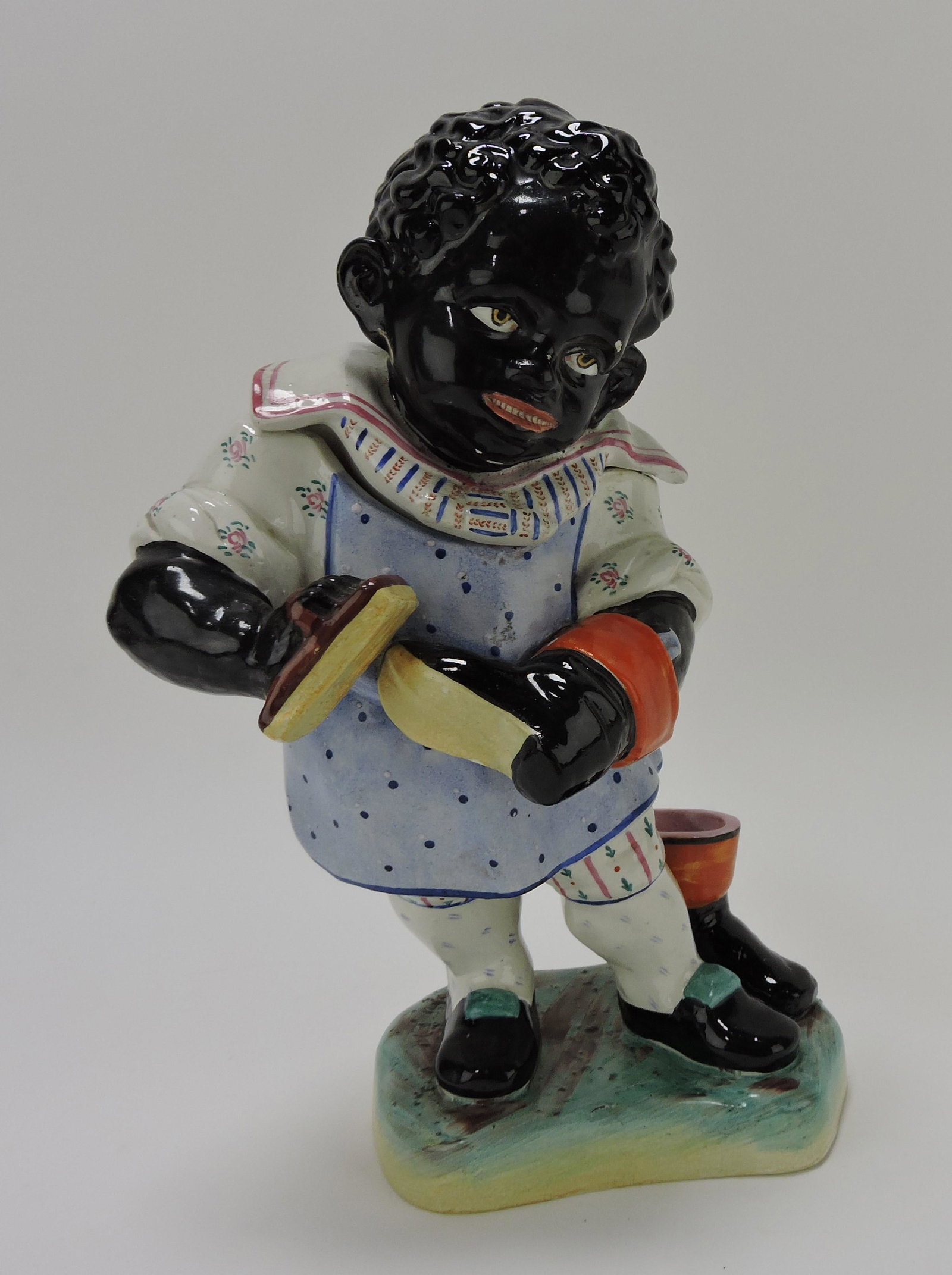 Staffordshire humidor of black shoe: shine boy, 11 1/2"